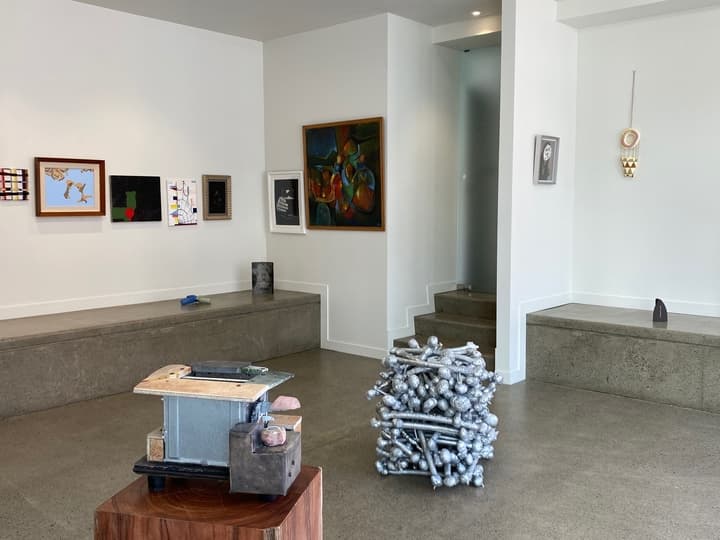 Dit Dit Dit Dit   ~  A group exhibition